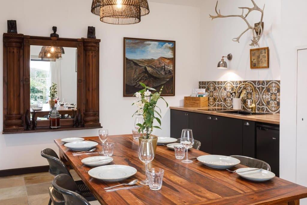 Stylish Cottage In The Pewsey Vale Marlborough Buitenkant foto